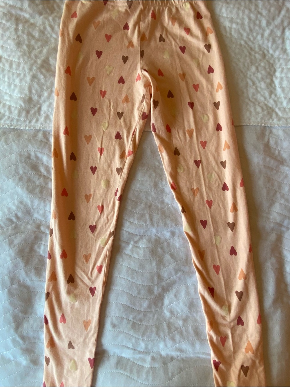 dip Peach Leggings with Multicolor Heart Accent